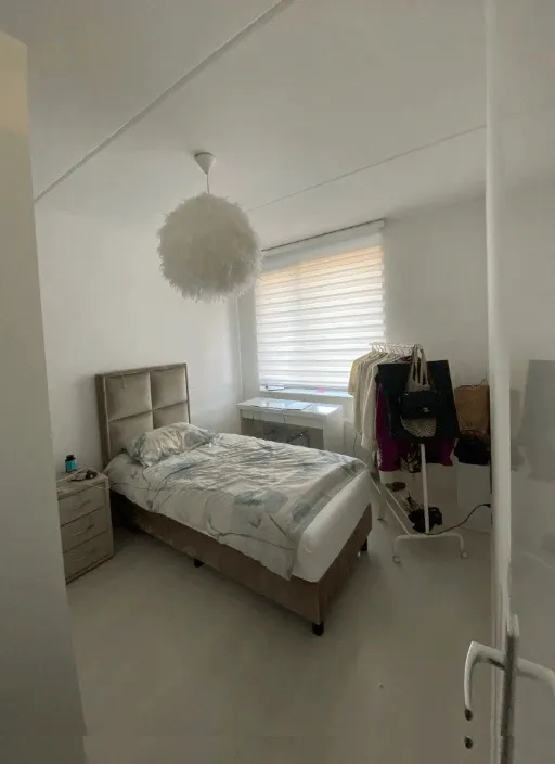 Bedroom before redesign